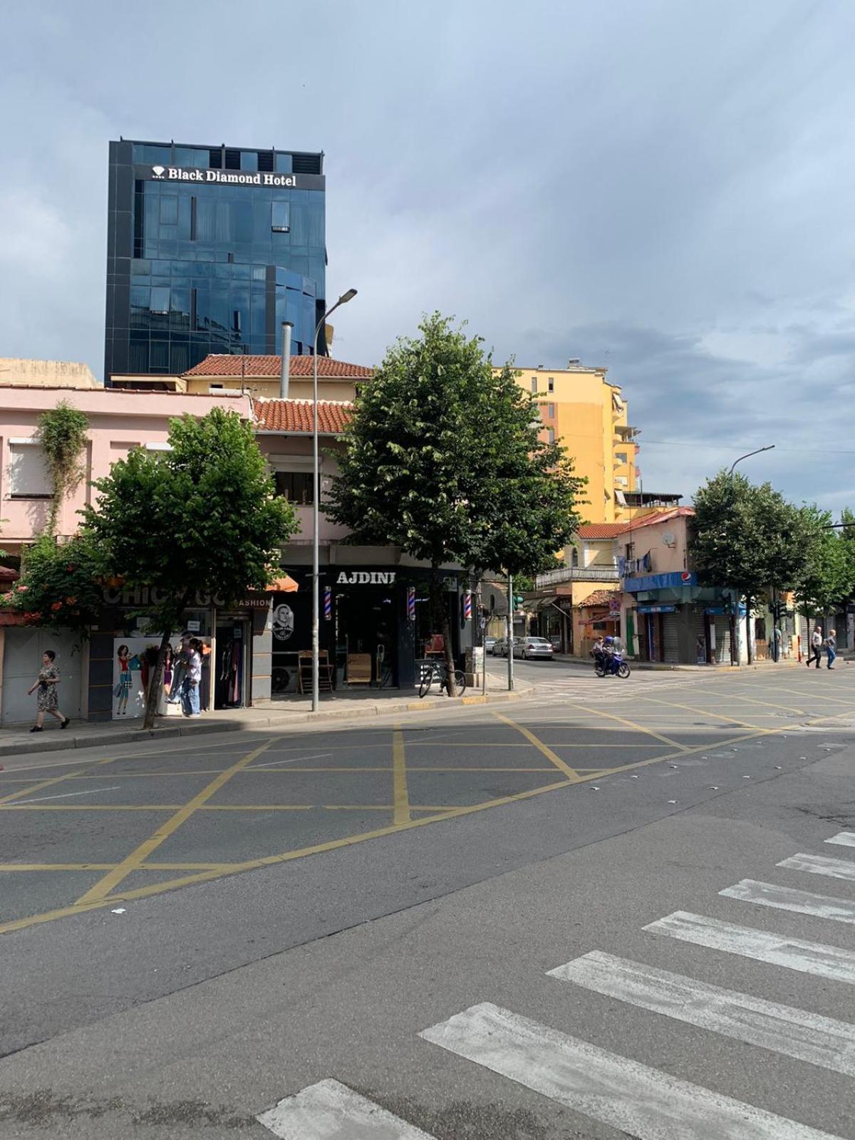 Bevis Apartment Тирана Екстериор снимка